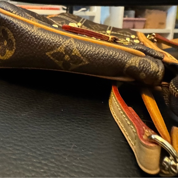 Sold - Picture 11 of 15